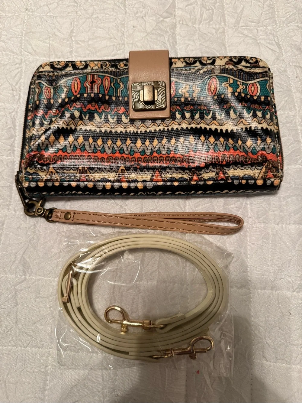 Sakroots Multi-Color Patterned Wristlet Clutch with Detachable Strap